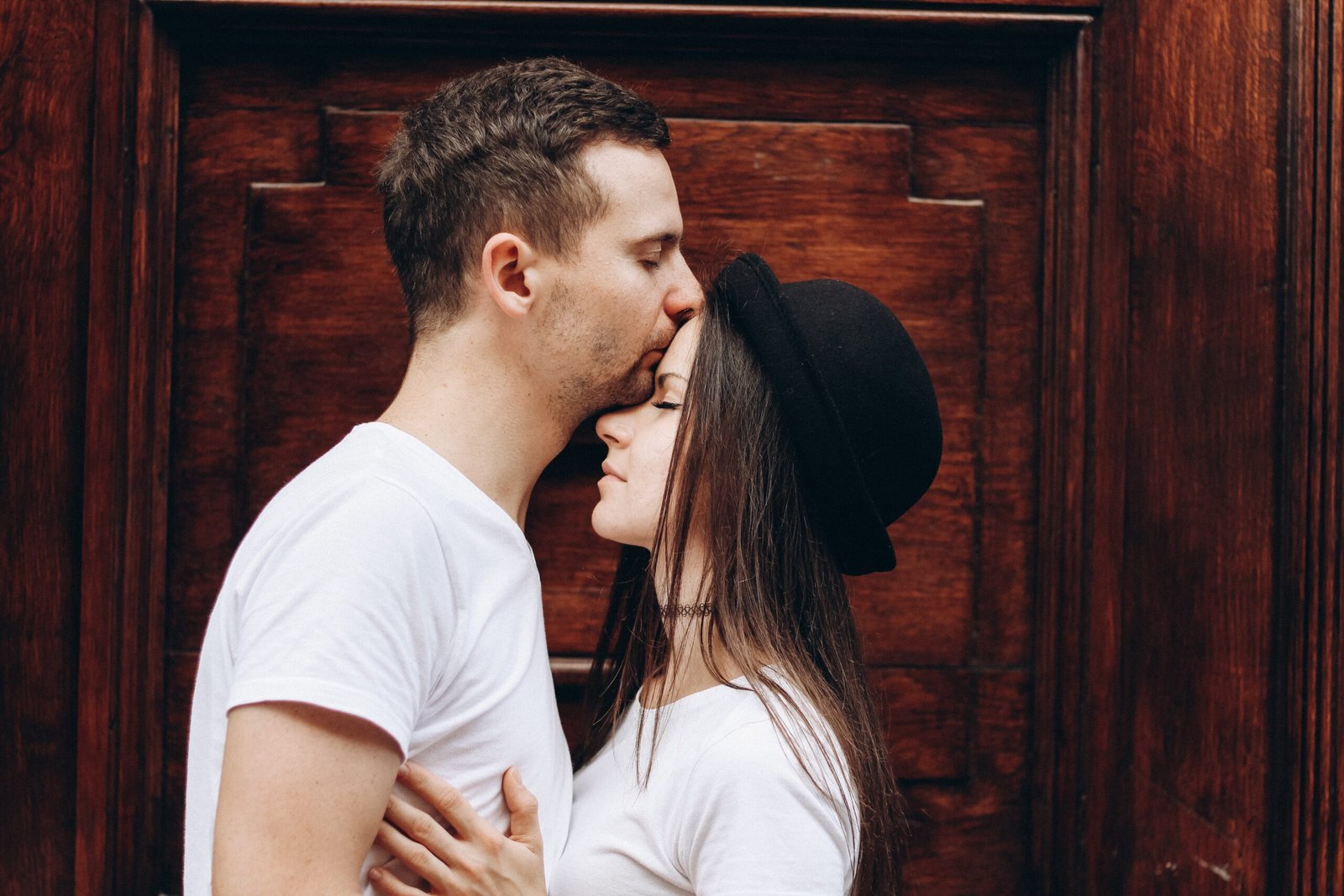 7 Conversation Skills For Building Better Connections
