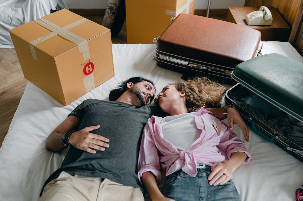 Seeking Dating – Is Online Dating the Only Option For Me?